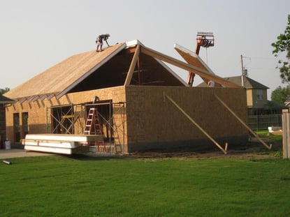 SIPs can reduce labor costs by up to 55 percent, reduce construction materials by up to two-thirds, and have fewer callbacks – all which help shorten construction completion schedules by weeks or even months.
