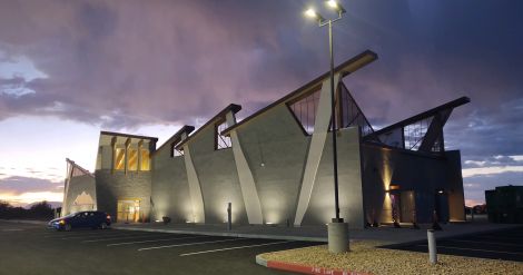 www.sips.orgimagesthumbssocialNavajo-Blue-Travel-Center-Front-dusk